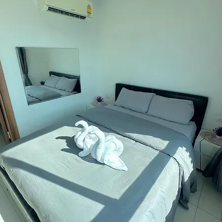 Arcadia Beach Con Pattaya Room photo